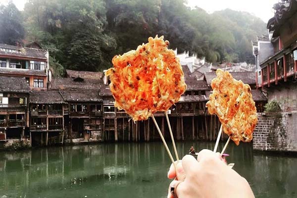 7 bí kíp để có chuyến du lịch tự túc Phượng Hoàng cổ trấn thú vị