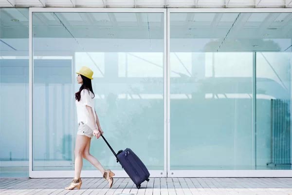 Các cách tiết kiệm tiền khi đi du lịch một mình