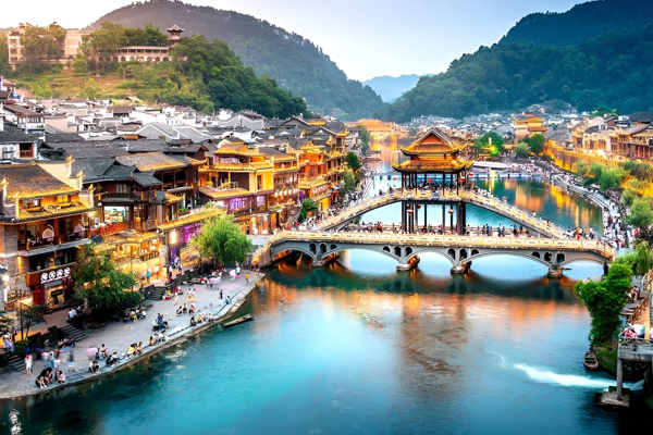 TOUR PHƯỢNG HOÀNG CỔ TRẤN