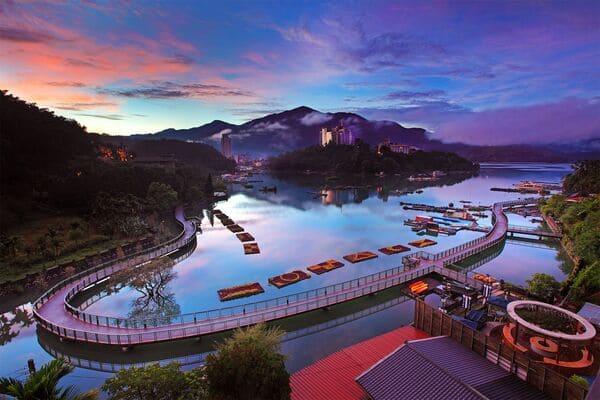 Tour Đài Loan 5N4Đ: Đài Bắc – Cao Hùng – Đài Trung | Quà Tặng Đặc Biệt, Giá Hấp Dẫn